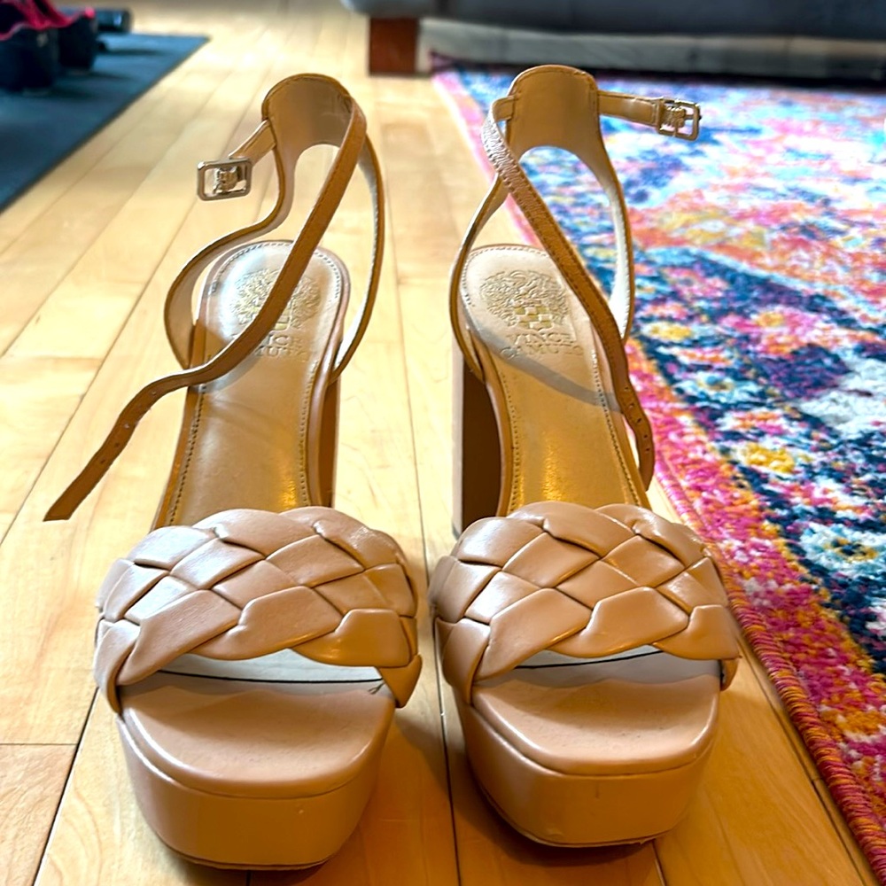 Chinese Laundry Platform Heels Size 7.5